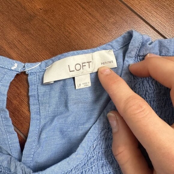 LOFT Embroidered Smock Light Blue Long Sleeve Blouse Size Large Petite - Picture 3 of 6